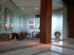 2011-06-02_lobby.jpg